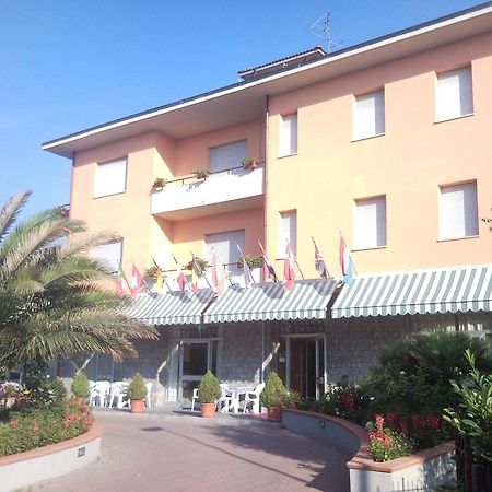 קאסטיגליונה דל לאגו Hotel Trasimeno Bittarelli מראה חיצוני תמונה