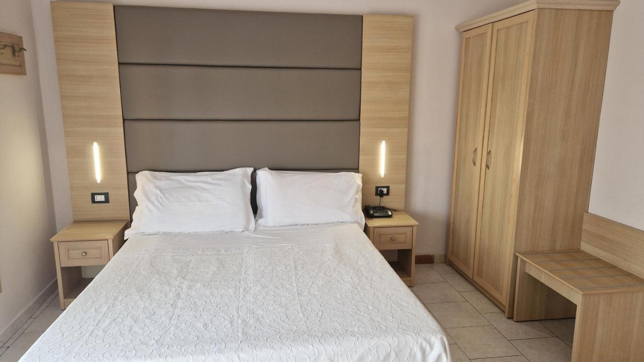 קאסטיגליונה דל לאגו Hotel Trasimeno Bittarelli מראה חיצוני תמונה