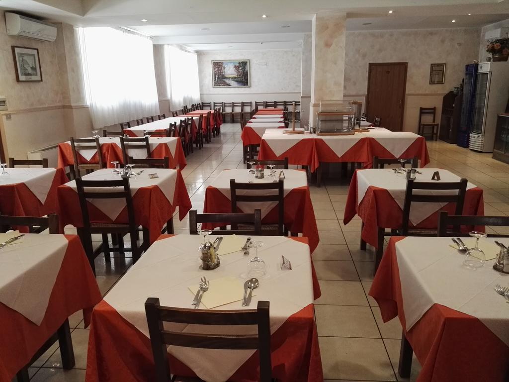 קאסטיגליונה דל לאגו Hotel Trasimeno Bittarelli מראה חיצוני תמונה